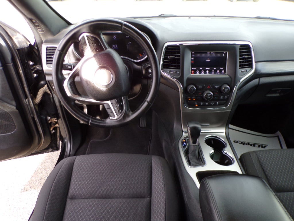2019 Jeep Grand Cherokee Laredo