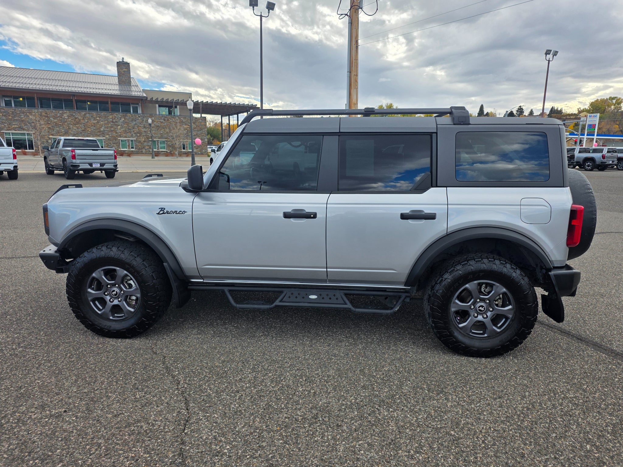 2021 Ford Bronco Base