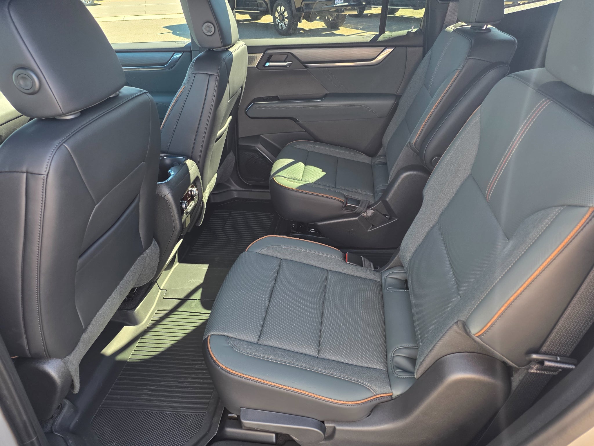 2027 GMC Acadia AT4