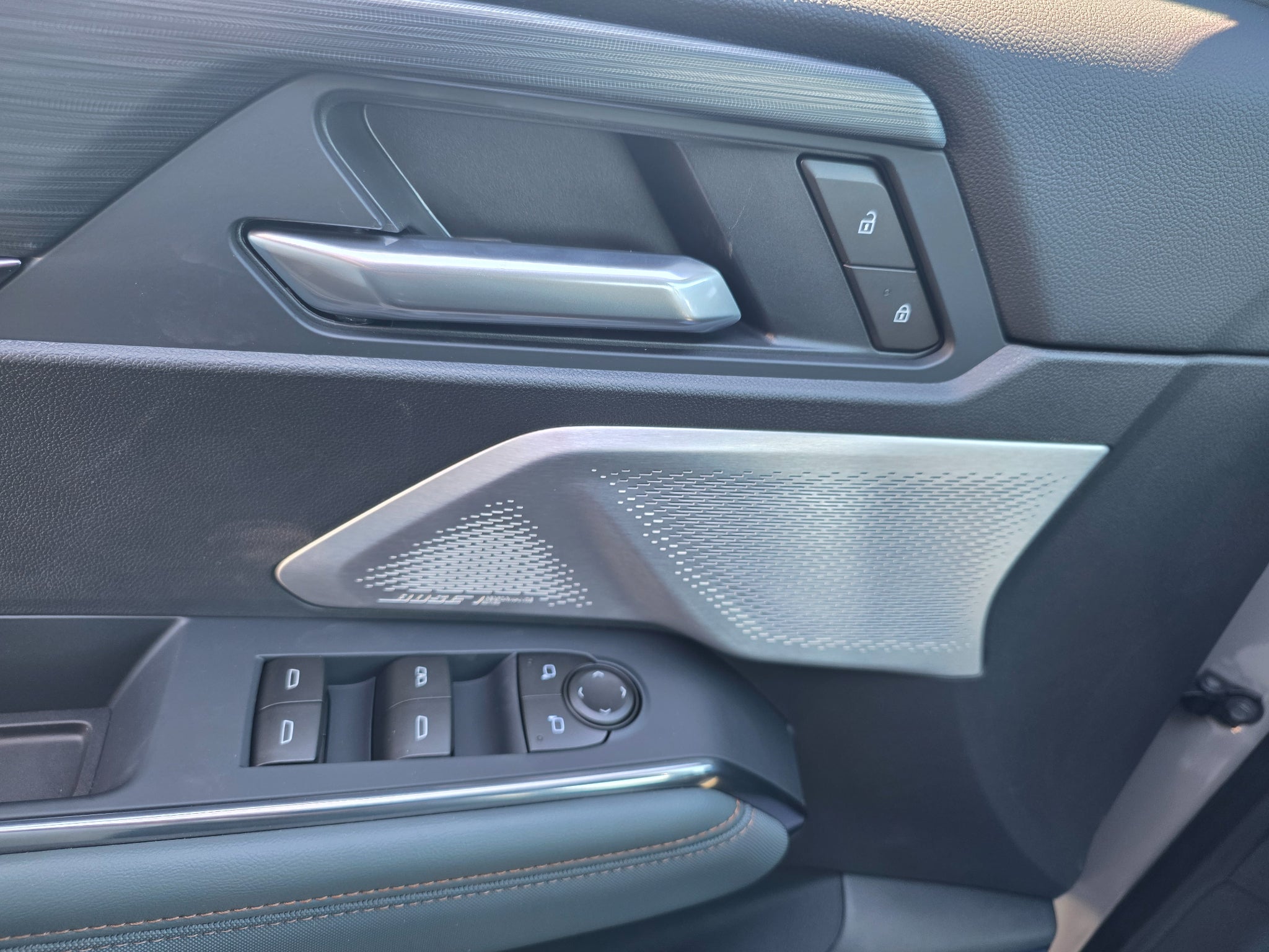 2027 GMC Acadia AT4