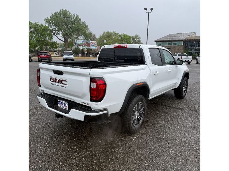 2024 GMC Canyon AT4