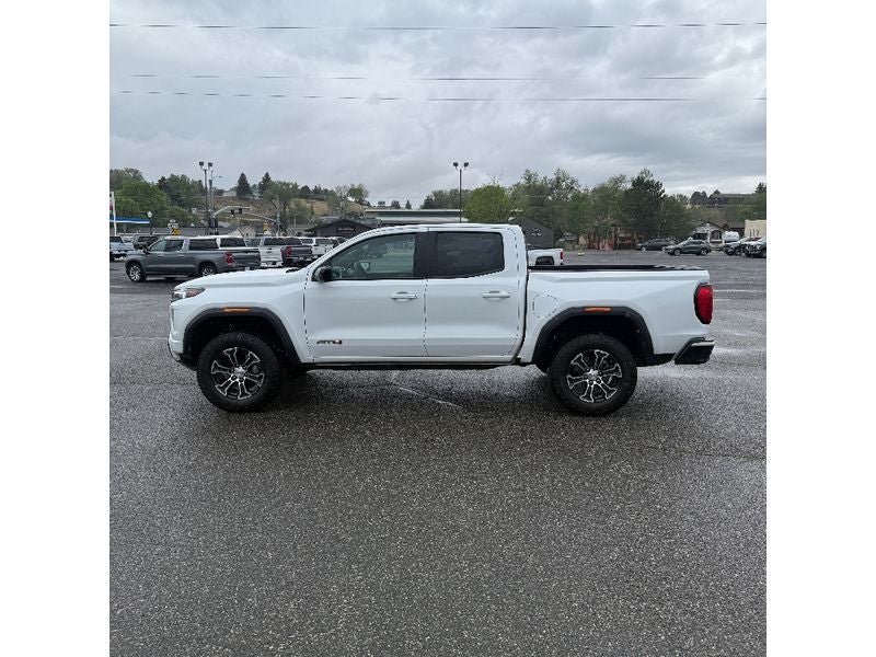 2024 GMC Canyon AT4