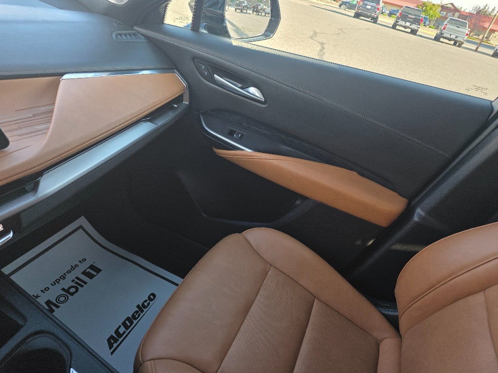 2025 Cadillac XT4 Sport