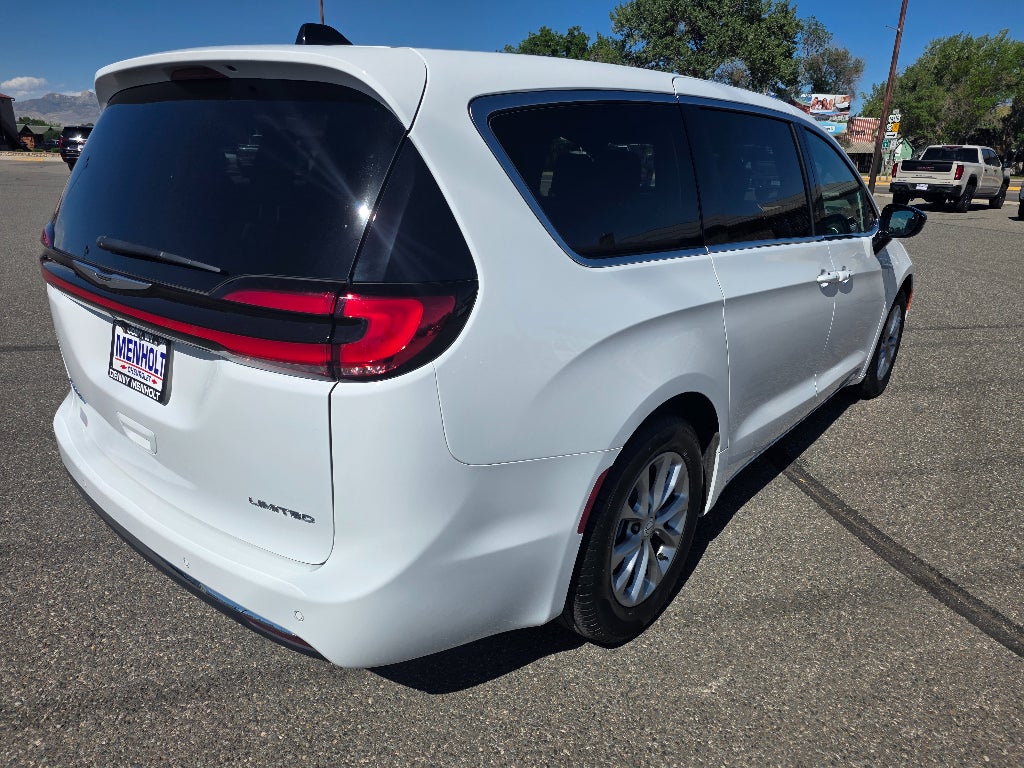 2026 Chrysler Pacifica Limited